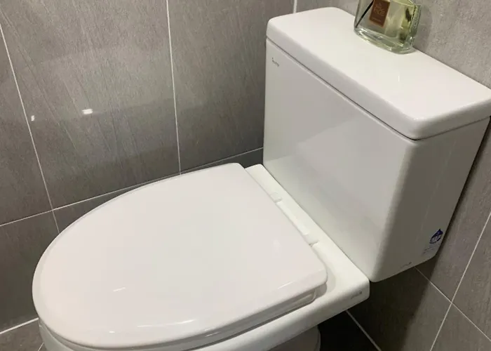 Apartment Cozy Guesthouse, Modern Style, 10 Minutes From Number 2 Line, Sharosu-gil, Welcome Food, Ott, Nespresso Machine, Close To Hongdae, Gangnam, Seongsu, Up To 5 People Seoul