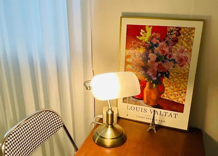 Cozy Guesthouse, Modern Style, 10 Minutes From Number 2 Line, Sharosu-gil, Welcome Food, Ott, Nespresso Machine, Close To Hongdae, Gangnam, Seongsu, Up To 5 People Apartment *