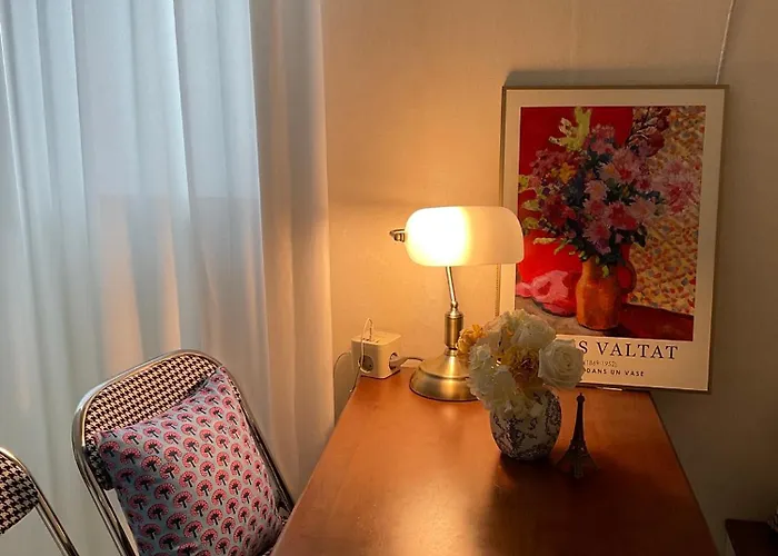 Cozy Guesthouse, Modern Style, 10 Minutes From Number 2 Line, Sharosu-gil, Welcome Food, Ott, Nespresso Machine, Close To Hongdae, Gangnam, Seongsu, Up To 5 People Apartment *